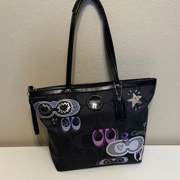 Coach Black Signature Graphic Tote + Matching Wristlet Set Zip Top VGUC - Picture 8 of 15